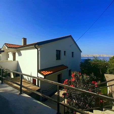 סנג' Apartman Martin מראה חיצוני תמונה