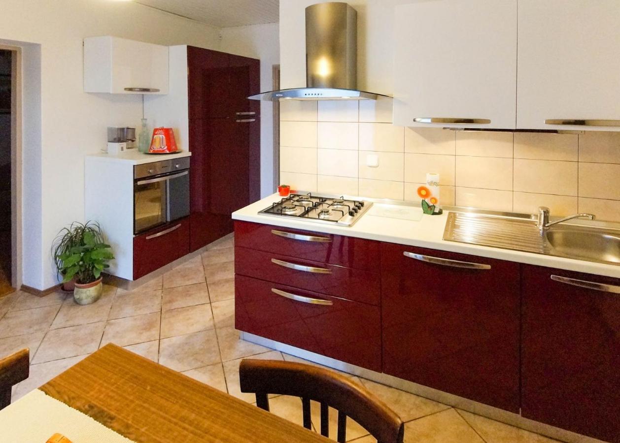 סנג' Apartman Martin מראה חיצוני תמונה