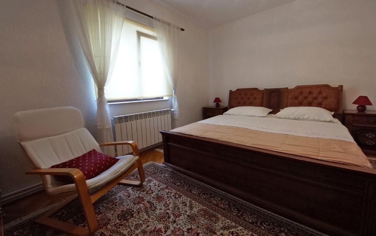 סנג' Apartman Martin מראה חיצוני תמונה