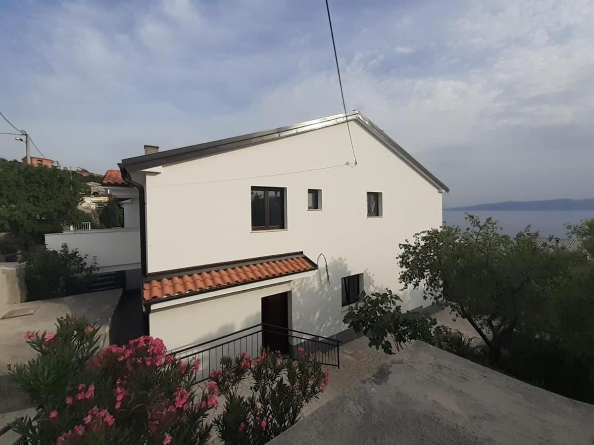 סנג' Apartman Martin מראה חיצוני תמונה